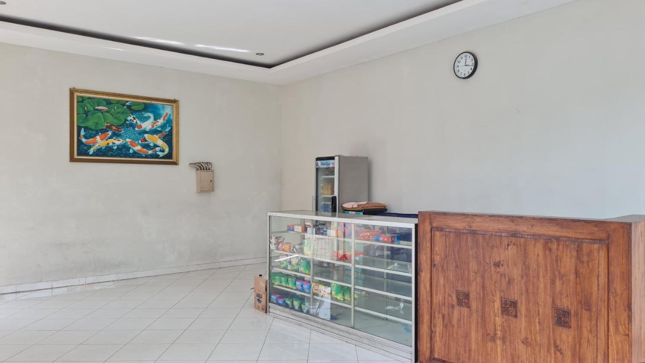 Oyo 90831 Hotel Gardenia Prambanan Yogyakarta Exterior photo
