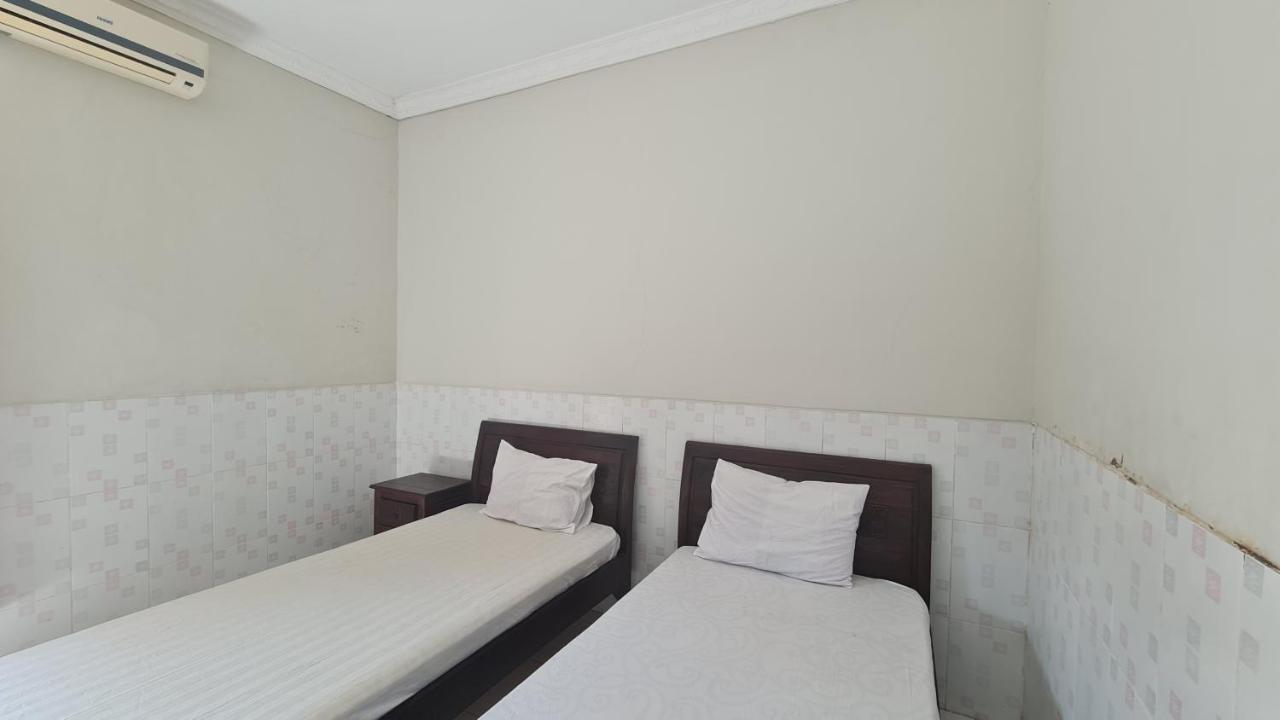 Oyo 90831 Hotel Gardenia Prambanan Yogyakarta Exterior photo